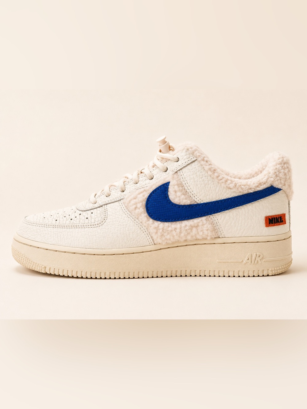 Nike Air Force 1 ‘07 Sherpa Fleece Sneakers Women’s Size 8 White Blue DO6680-100